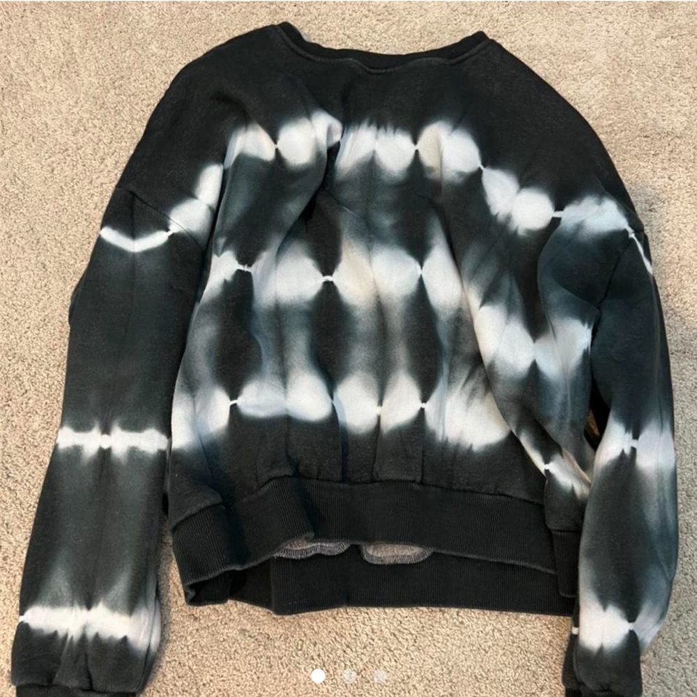 Adika crewneck size S